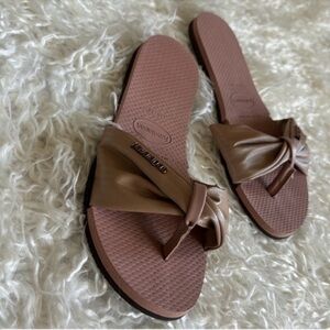 Havaianas You St Tropez Classic Sandals/Slides/flip flops Sz 6 EU 35-36 Rose